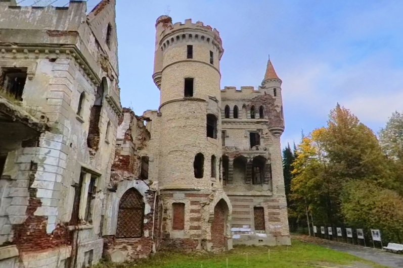 Замок Храповицкого